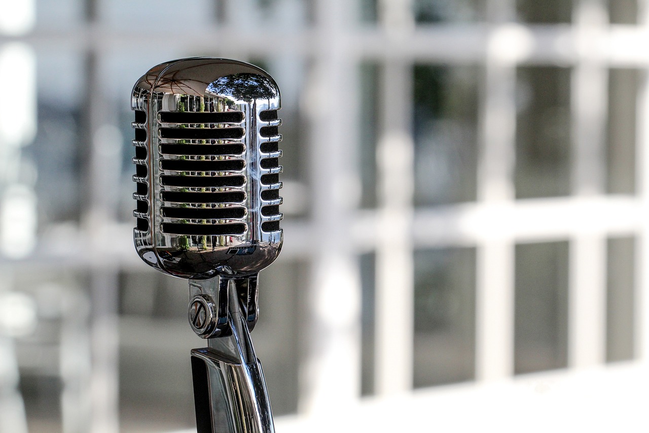 news newsroom microphone